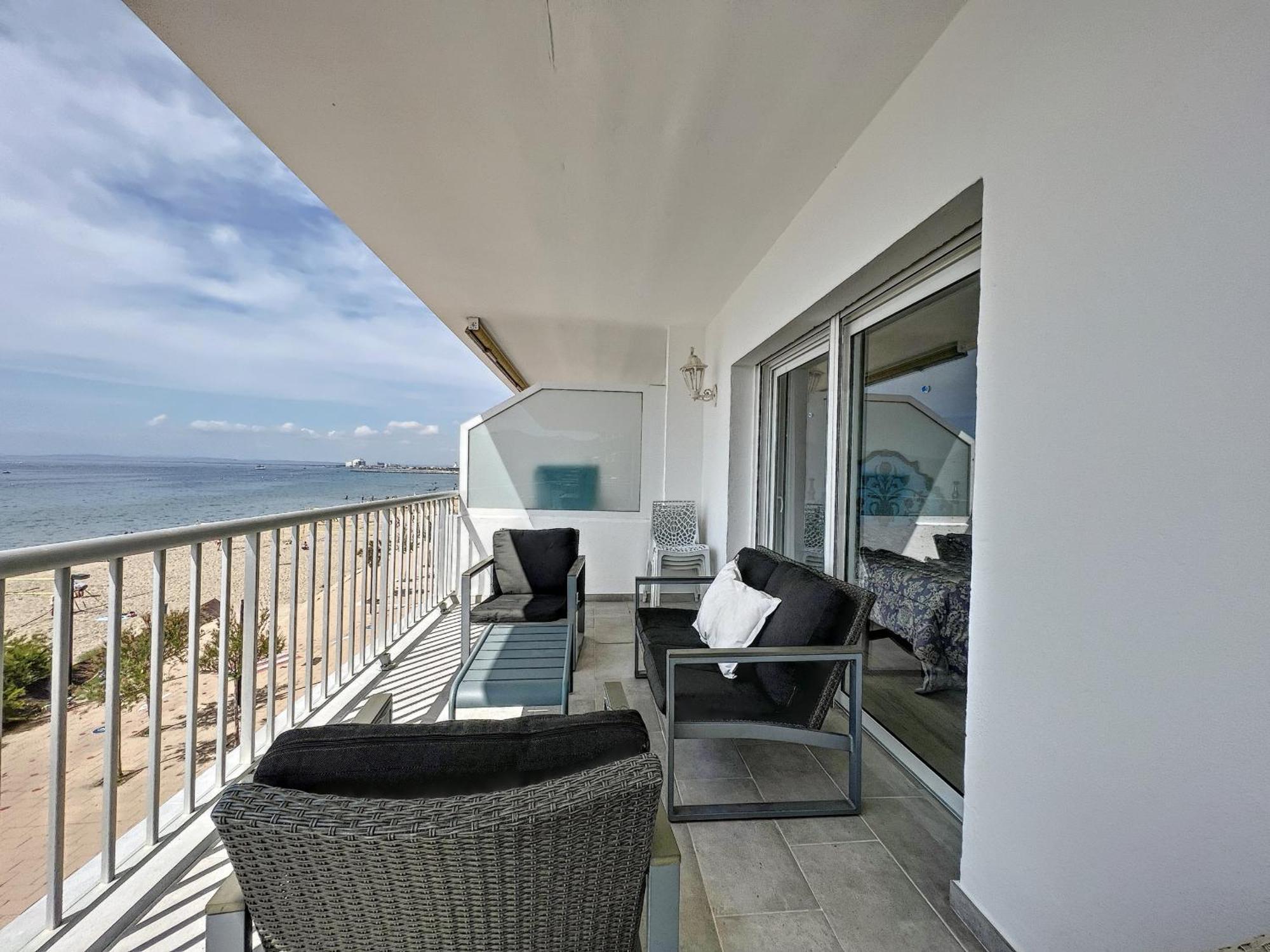 Alexandra 1 Era Linea De Mar, Fantastico Piso Tota Apartment Roses Exterior photo